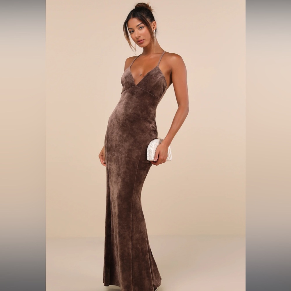 NWT Lulus velour brown maxi dress.